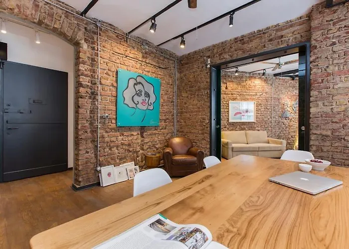 Architect Jonas Generous 85 Sqm Full Of Art Διαμέρισμα