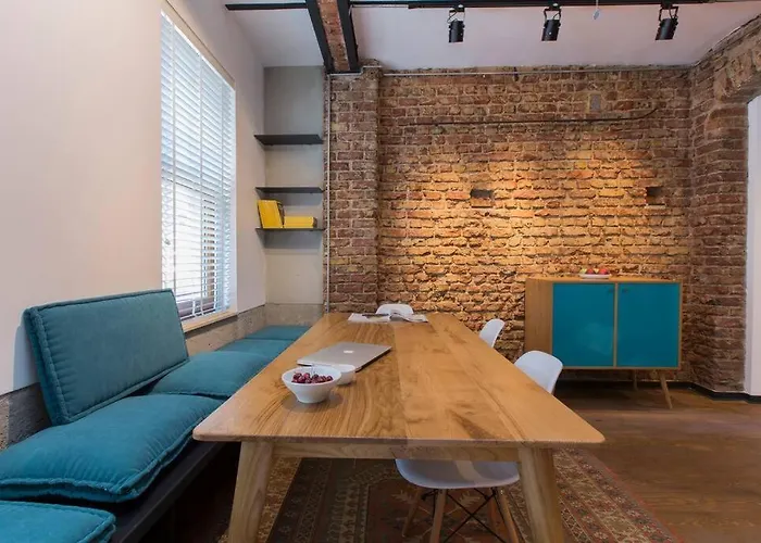 Architect Jonas Generous 85 Sqm Full Of Art Διαμέρισμα *