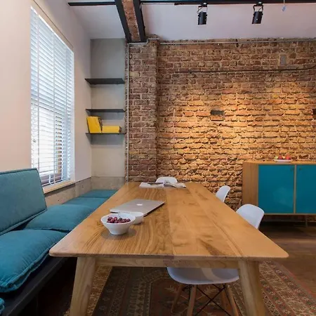 Architect Jonas Generous 85 Sqm Full Of Art Apartmán *